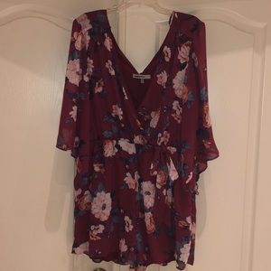 😍Cute short Romper 😍